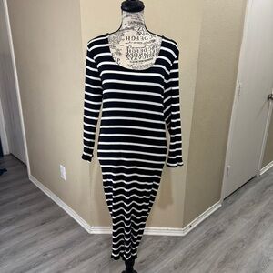Black And Long Sleeve Maxi Dress White for Sale up to 90% Off: Poshmark